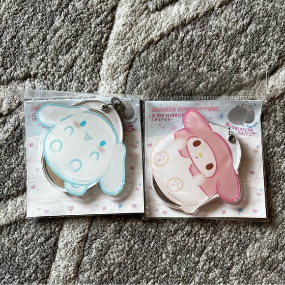 BNIB Sanrio Character My Melody Chain Slide Mirror - Japan Edition - Picture 5 of 6
